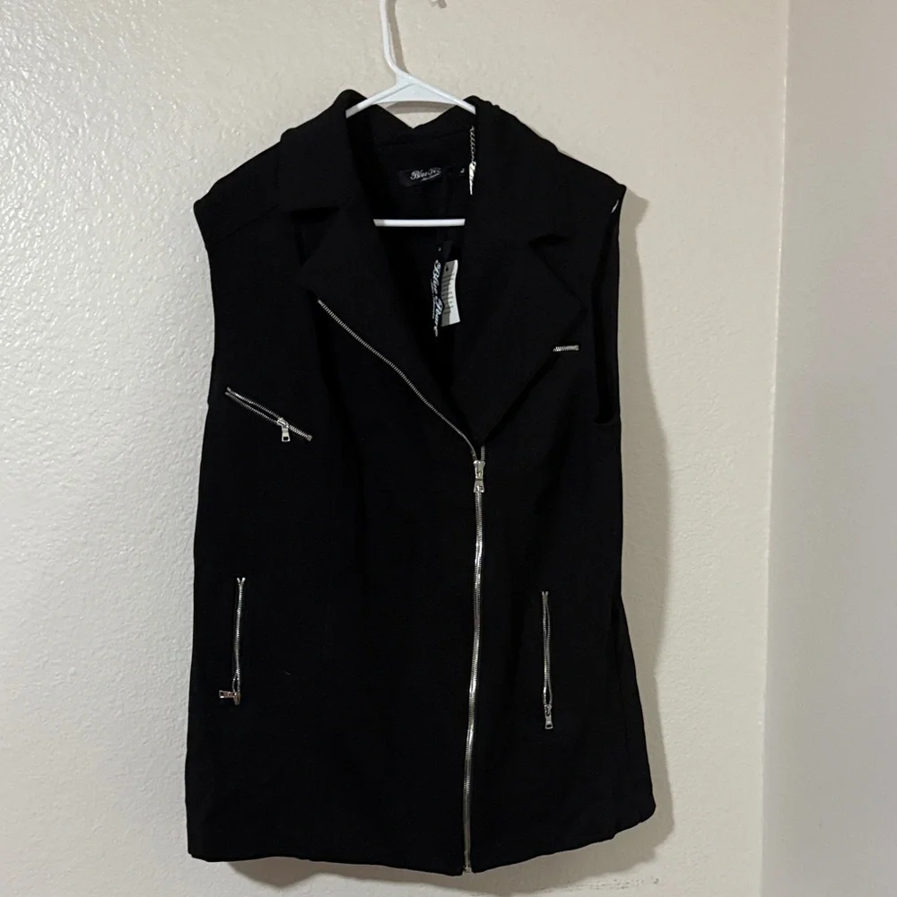 NWT Black Sleeveless moto style Vest with Silver Zippers made in USA L - Picture 2 of 10